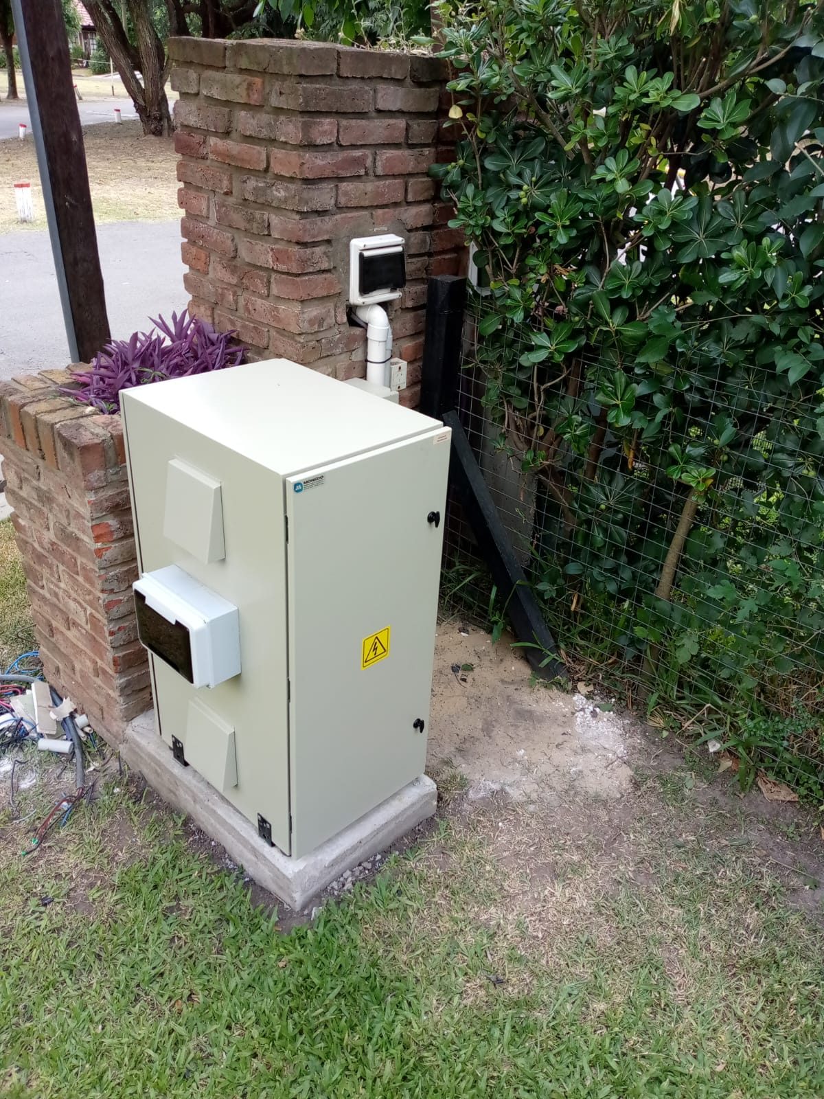 Trabajo de electricidad — TechCam Hogar